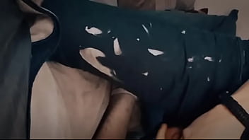 Grosse queue stoking