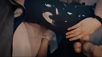 Grosse queue stoking