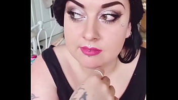 Thought i'd post some funnys come add me on tik darkfacephantom ️