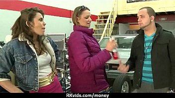 Amateur Has Sex For Some Quick Cash 30 thumbnail