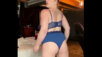 I loooove this sapphire lingerie set milf win