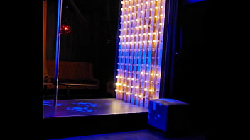 A ton avis qu'elles tenues je porte quand je strip en club