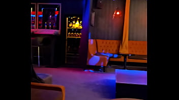 A ton avis qu'elles tenues je porte quand je strip en club