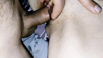 Анал с тугой попкой