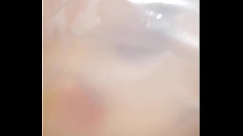 Rica paja en la tina