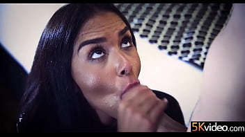 Happy halloween we've got an ultra spooky babe for you