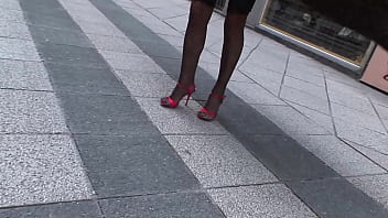 Simone peach flashing in budapest