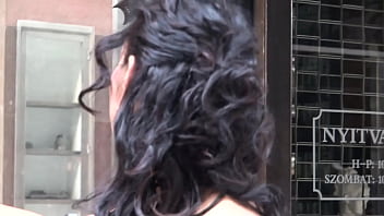 Simone peach flashing in budapest