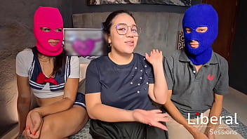 Amateur chica unicornio debuta para ganar dinero y le gusta