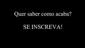 Par lésbico com convidada especial