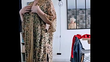 En tenu sexy je t attend pour que tu vienne me baiser ma chatte et mon cul