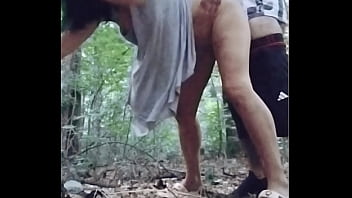 He gave her his cock and cum on her big ass early in the morning in the forest