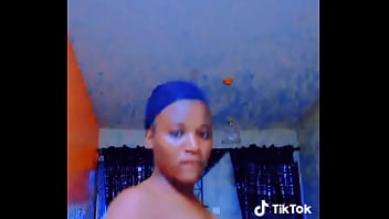 African girl twerks shakes her ass to naira marley