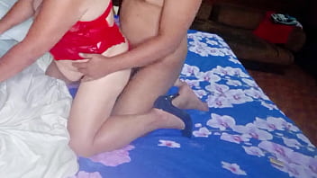 My boss invites me to her country house for a weekend