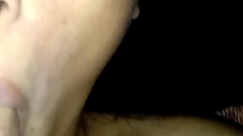 นักเรียนสาวอมควยจนน้ำแตกใส่ปาก