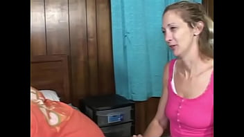 Tyler teaches online courses where horny old foot men can learn how to get laid by hot tall women with big feet the key