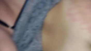 Vadia casada sentando sem camisinha