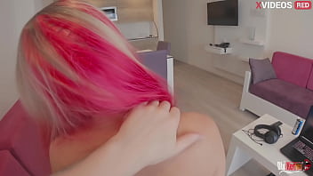 Lo siento madrastra mi polla se puso dura cuando te toqu quieres probarlo