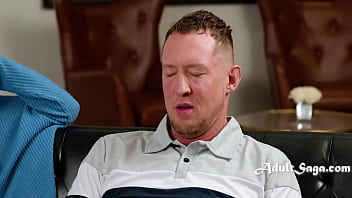 Boyfriend worships her gorgeous pussy & she is moody as hell