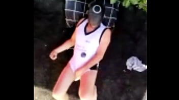 フェチスターbad wolf28がポルノサイトで公開カメラを使った本物のエロショーを制作