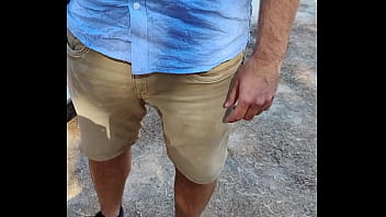 Hello la team j'essaie l'appli pour celibataire tinder dans ce nouvel épisode