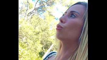 Hello la team j'essaie l'appli pour celibataire tinder dans ce nouvel épisode