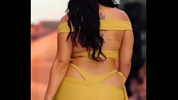 Aunty hot walking in public yellow dress women sexy aunty hot