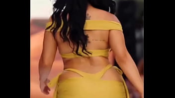 Aunty hot walking in public yellow dress women sexy aunty hot