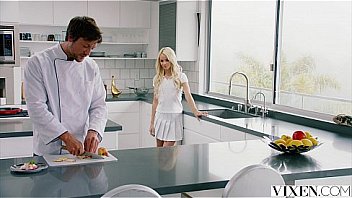 Vixen elsa jeans hot lunch date