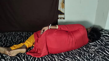 Found my step sister in her bed like this i take the opportunity Found my step sister in her bed like this i take the opportunity