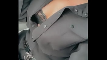 Tu aimes quand je fais la coquine dans l’avion je te poste la vidéo intégral