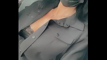 Tu aimes quand je fais la coquine dans l’avion je te poste la vidéo intégral