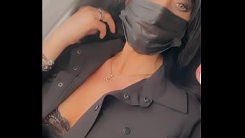 Tu aimes quand je fais la coquine dans l’avion je te poste la vidéo intégral
