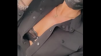 Tu aimes quand je fais la coquine dans l’avion je te poste la vidéo intégral