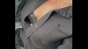 Tu aimes quand je fais la coquine dans l’avion je te poste la vidéo intégral