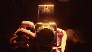 Lanche com putaria esposas nuas no méqui fazem segurança implorar por sexo no drive thru