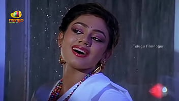 Shobana rare navel show