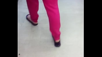 Big booty white gurl i know i love her but cant talk to her lol