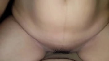 Latina milf's quick wet ride