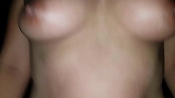 Latina milf's quick wet ride