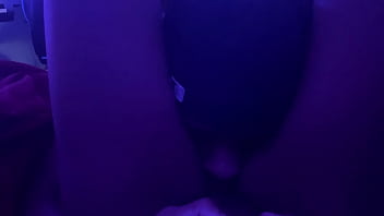 Dredagloden1 eats glamorous pussy