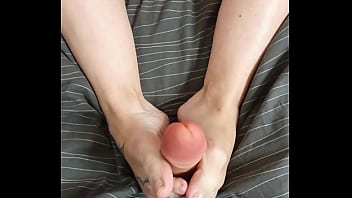 Petit vote vous aimeriez une vidéo footjob