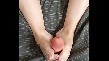 Petit vote vous aimeriez une vidéo footjob