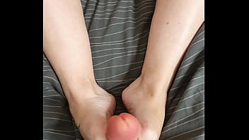 Petit vote vous aimeriez une vidéo footjob