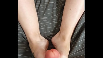 Petit vote vous aimeriez une vidéo footjob