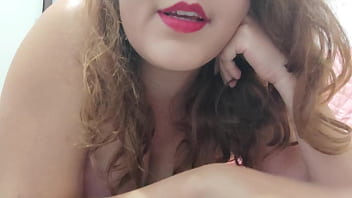 Garota na cam conversando e tirando umas duvidas