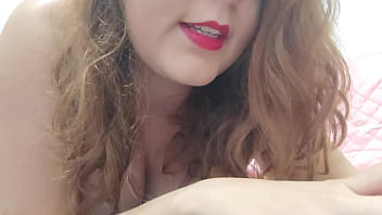 Garota na cam conversando e tirando umas duvidas