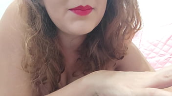 Garota na cam conversando e tirando umas duvidas