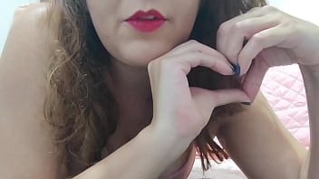 Garota na cam conversando e tirando umas duvidas