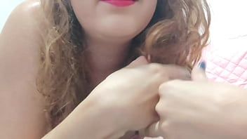 Garota na cam conversando e tirando umas duvidas